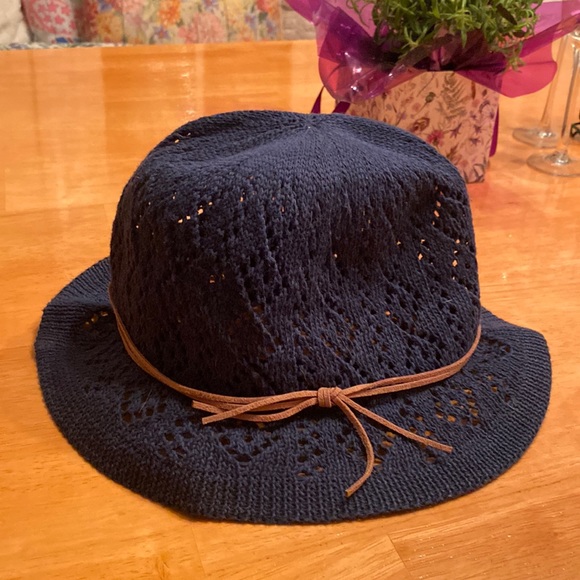 Jessica Simpson Accessories - NEW Jessica Simpson One Size Colton/Polyester Hat